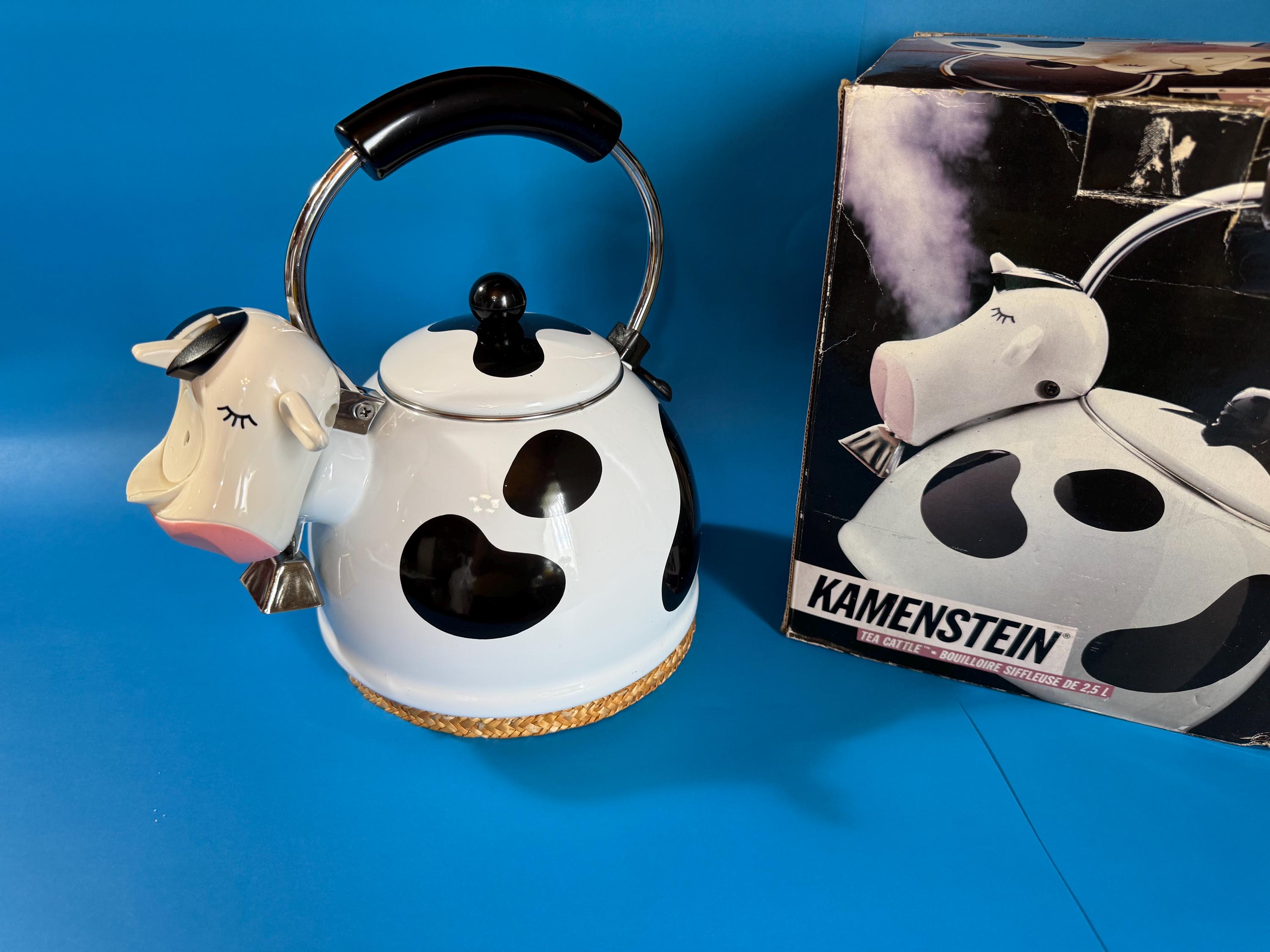 Vintage Kamenstein Cow Whistling Teakettle, 2.5 Quart, Enamel-on