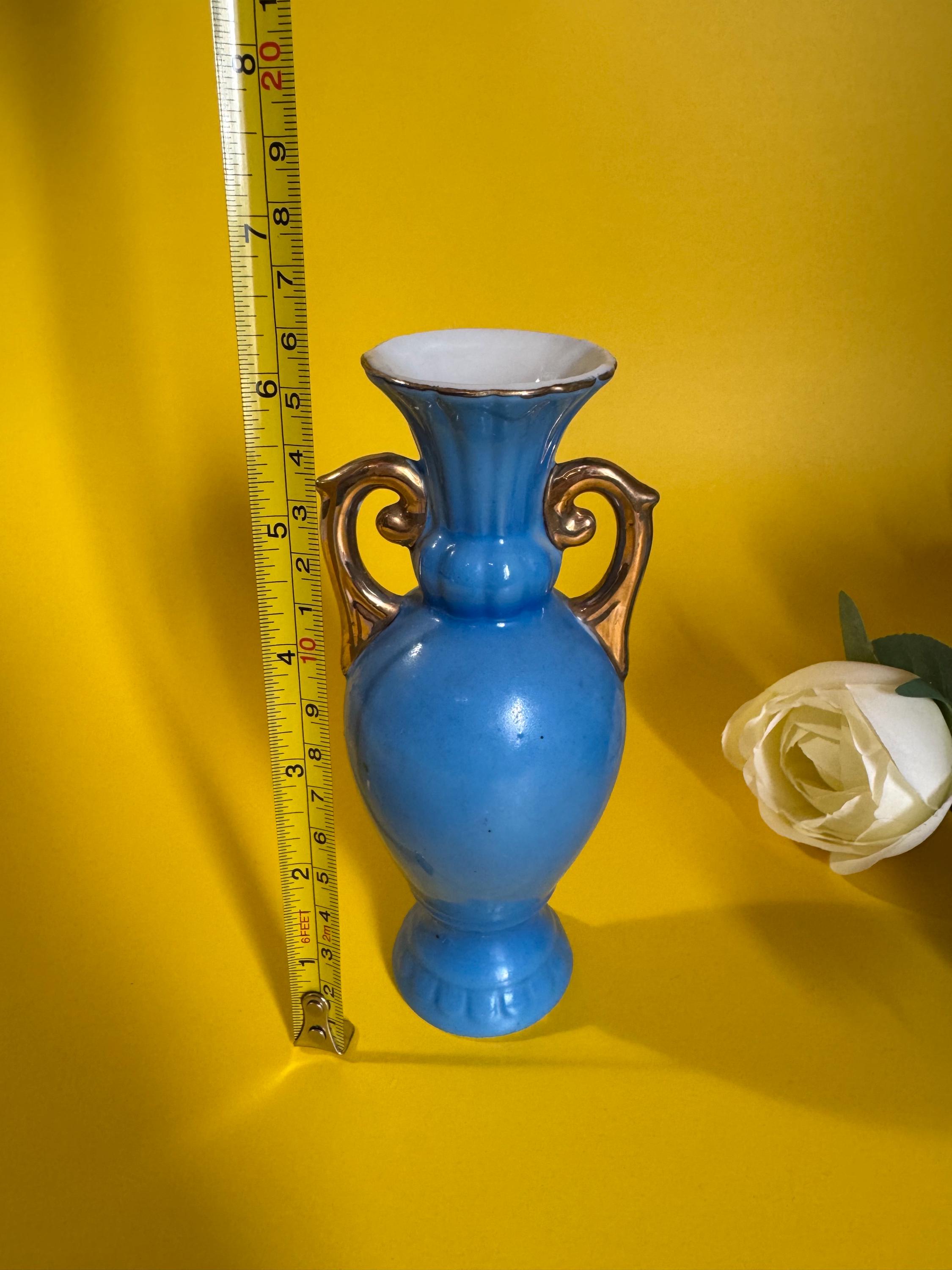 Vintage Cobalt Blue Vase: Occupied Japan Collectible With Gilt