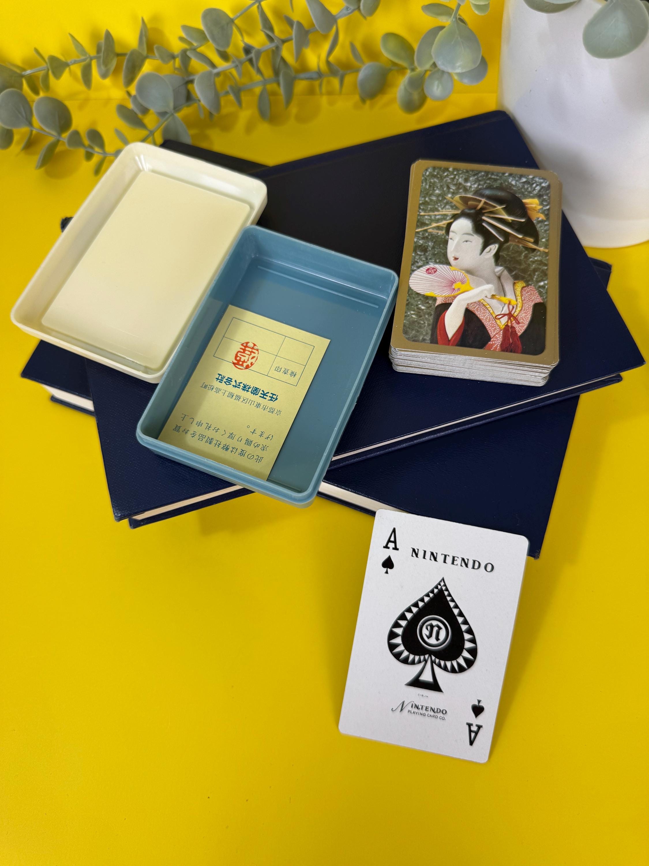 Vintage Nintendo Playing Cards – 1960s Lenticular Geisha Collector