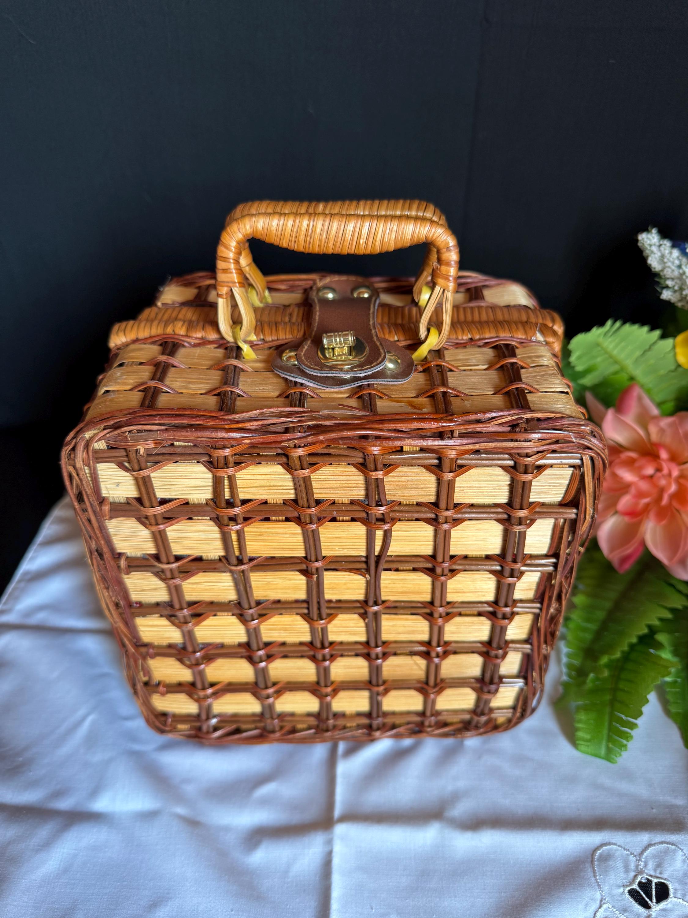 Vintage Wicker Picnic Basket: Red Checkered Lining, Complete