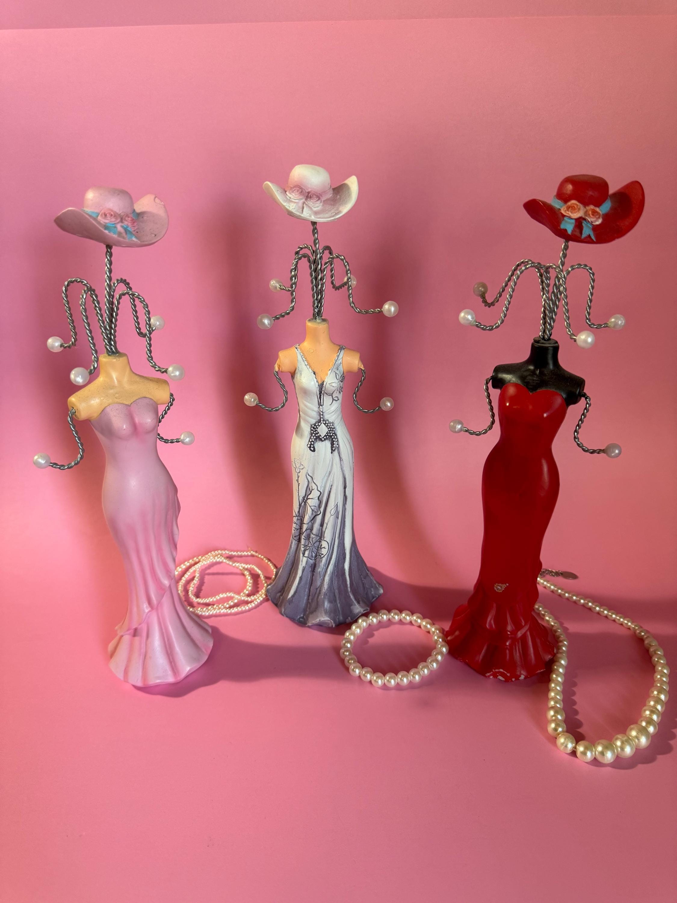 pink dress jewelry holder Cute Pink Wedding Dress Metal Jewelry Display Stands Set Necklace Bracelet  Display Bust Container