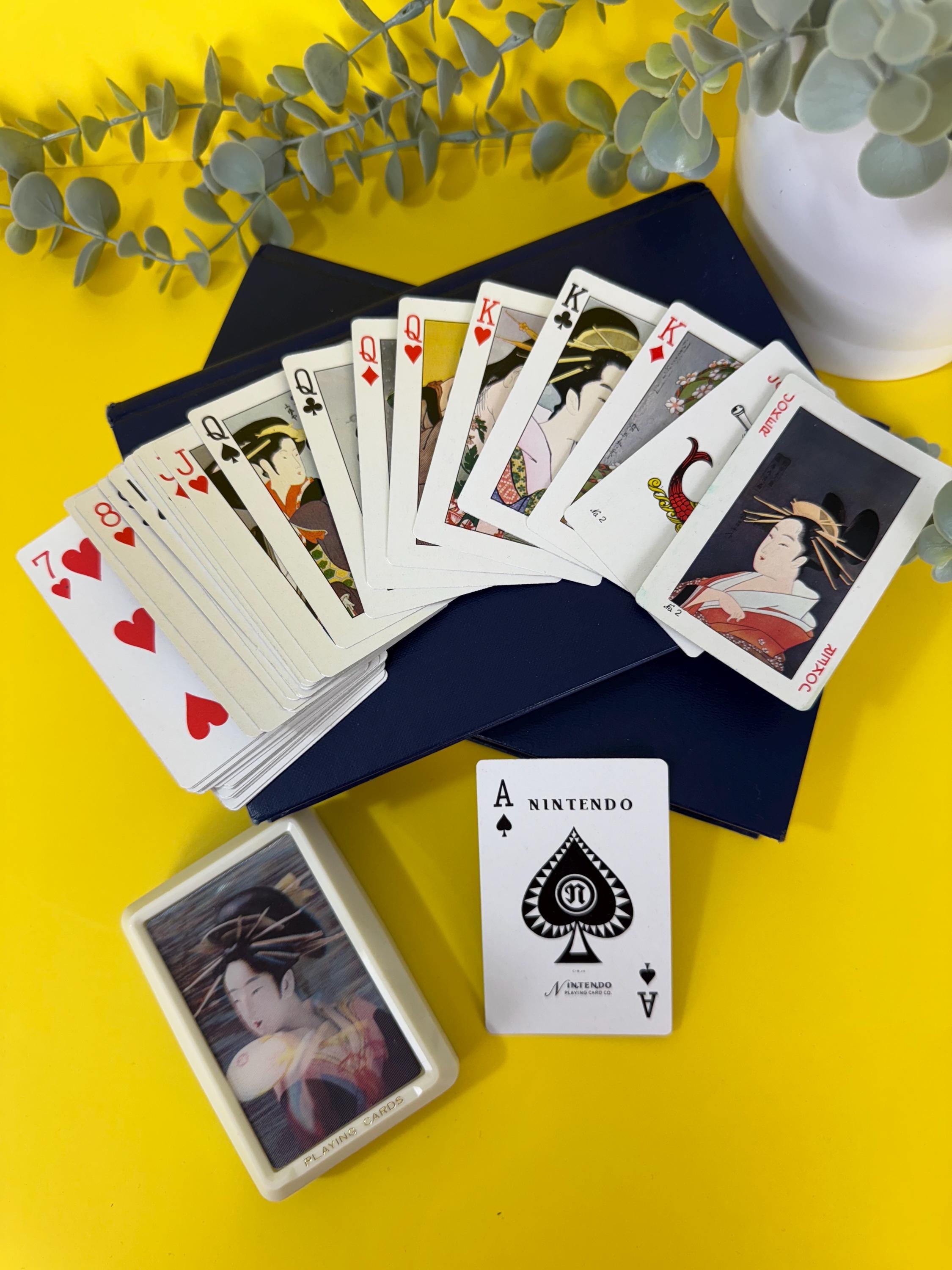 Vintage Nintendo Playing Cards – 1960s Lenticular Geisha Collector