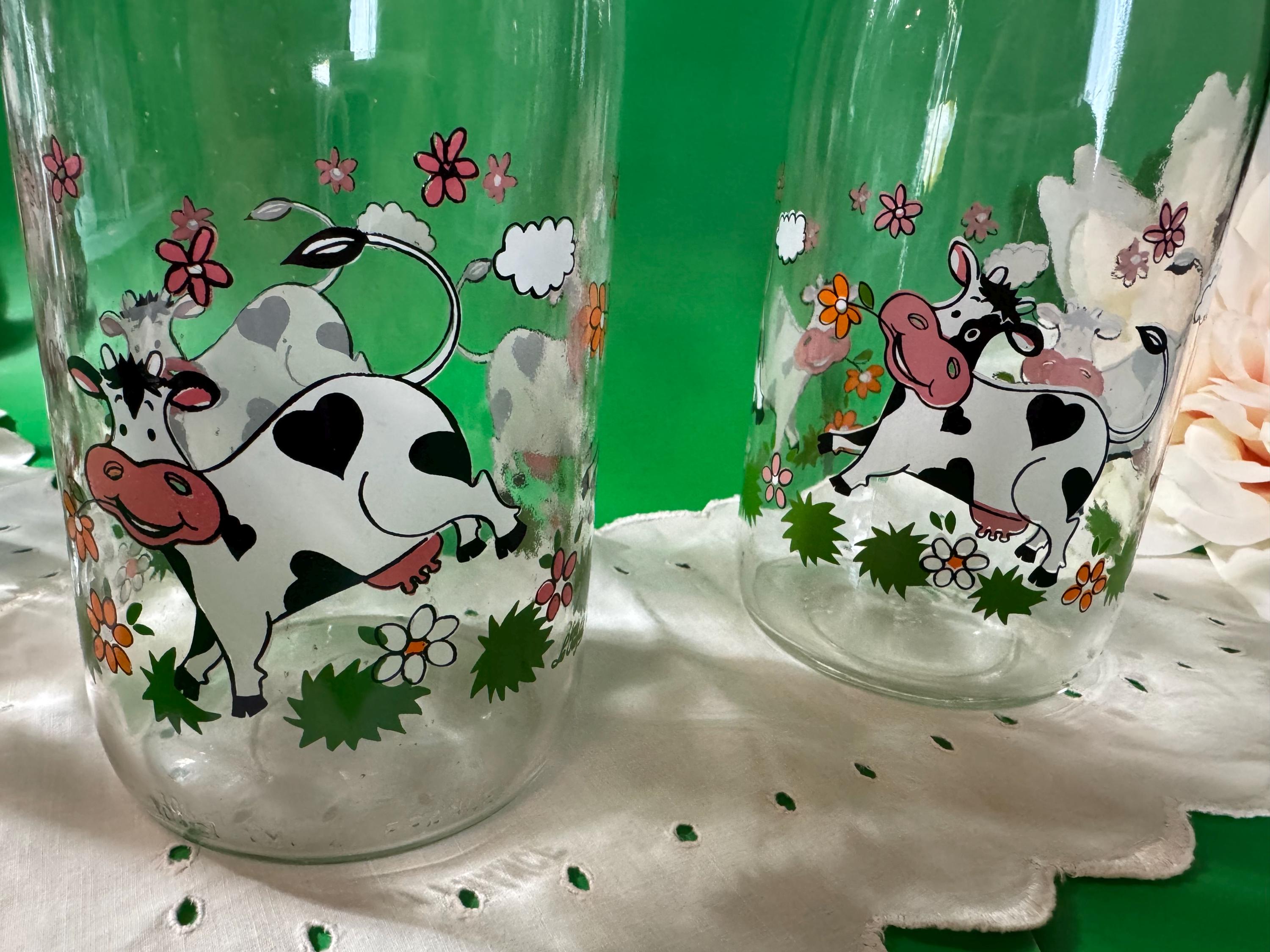 牛乳瓶　ミルク瓶　フランス　アンティーク　Le Parfai パルフェ　牛柄 Vintage Le Parfait Milk Bottle: Cow & Floral Design, French