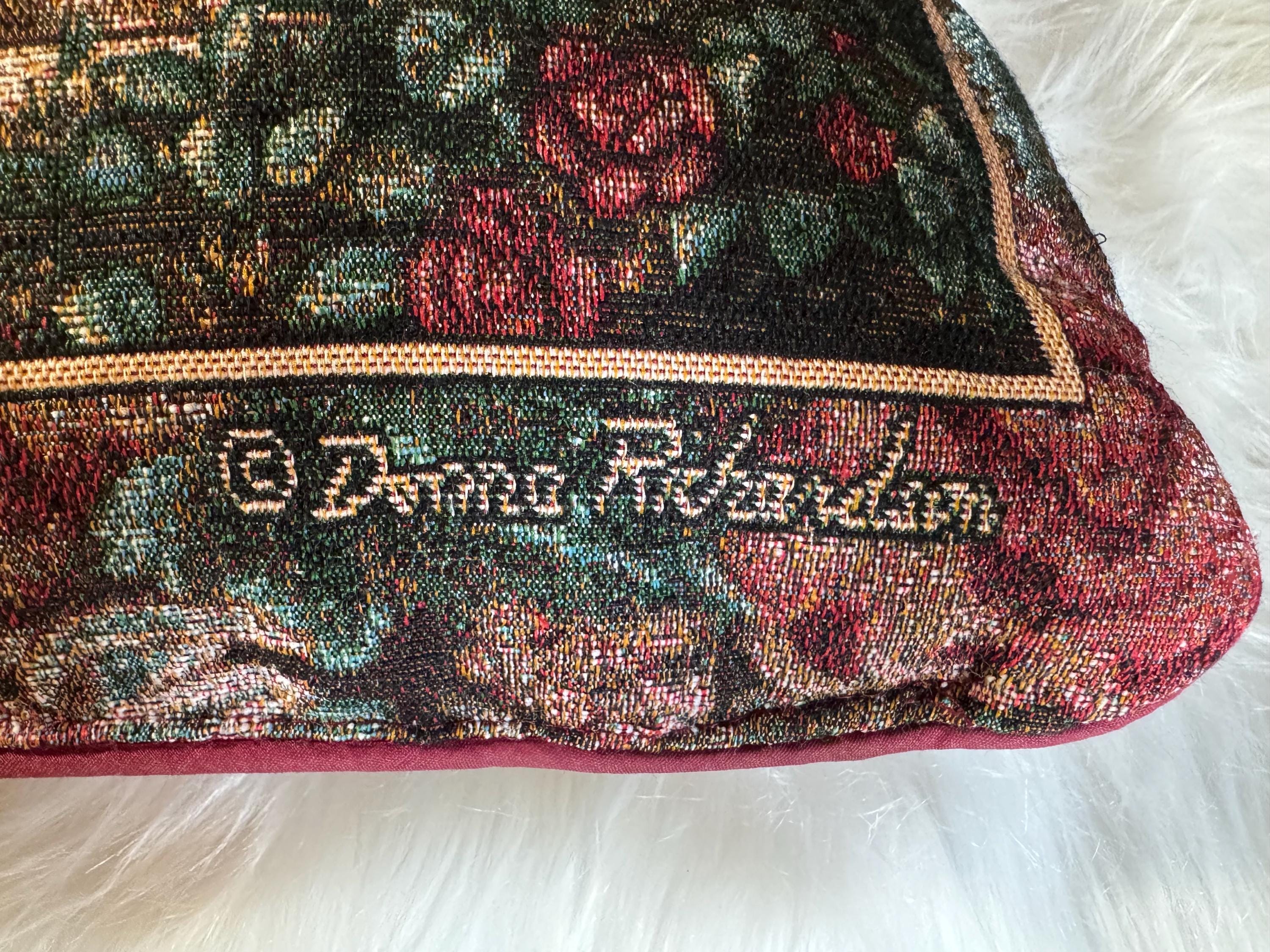 ヴィンテージ タペストリー ピロー：天使とバラ - ルネッサンス