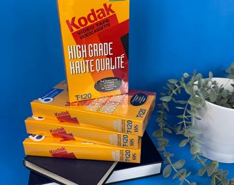 Stara kaseta VHS Kodak T-120 High Grade – fabrycznie zapieczętowana (nowa, stara) – sprzedawana pojedynczo