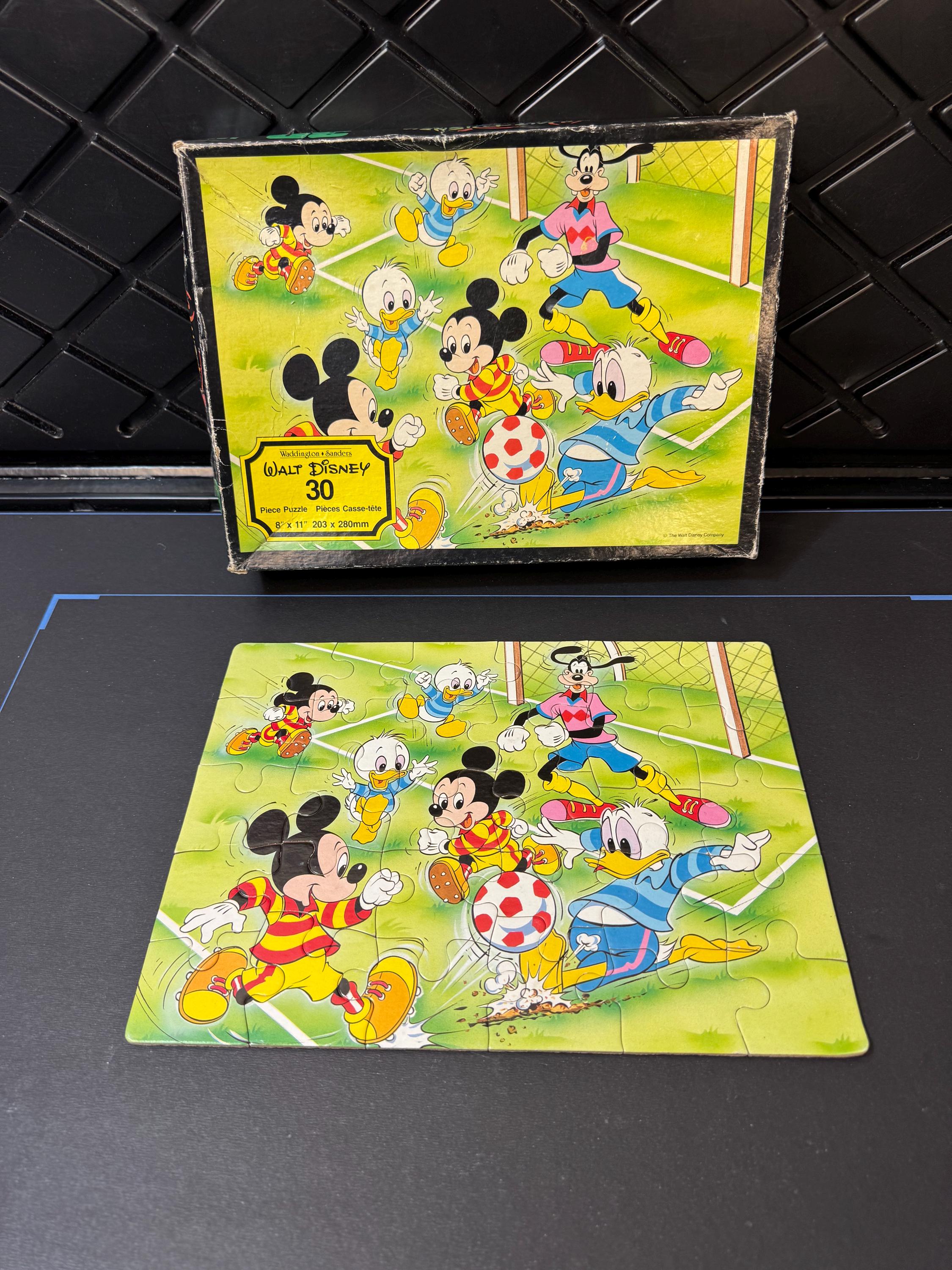 ジグソーパズル　ディズニー　ドナルド WACKY KINGDOM 500pcs. il_fullxfull.7358166593_73ko.jpg