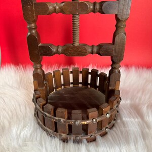 Ancien Pressoir En Bois – Casse-noix / Bol à Noix – Objet De Campagne Vintage