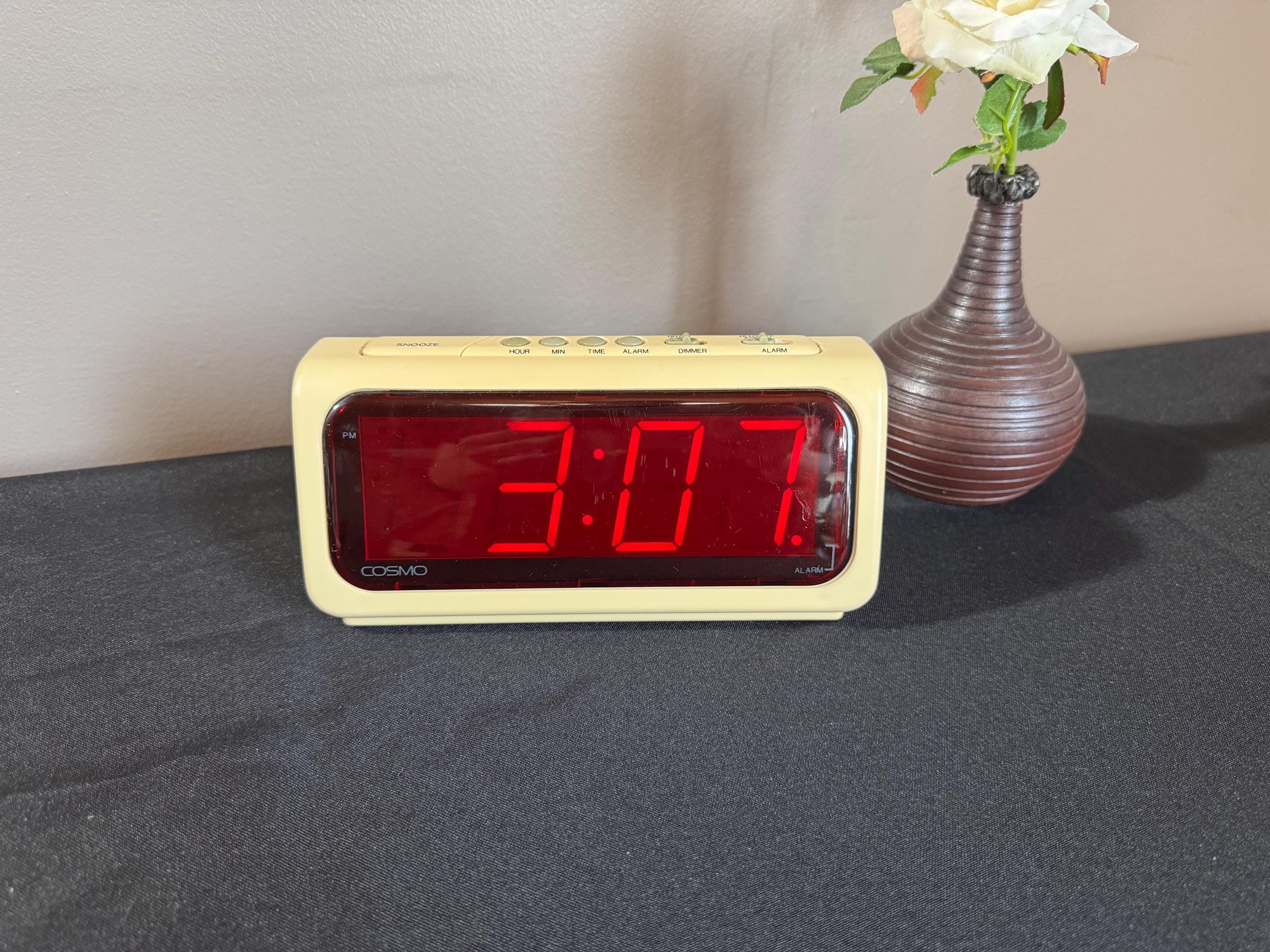 Vintage COSMO E555 Electric Alarm Clock - Retro Digital Clock
