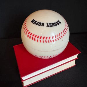 Vintage 1972 Major League Baseball Music Box Jewelry Box - Retro Sports Memorabilia