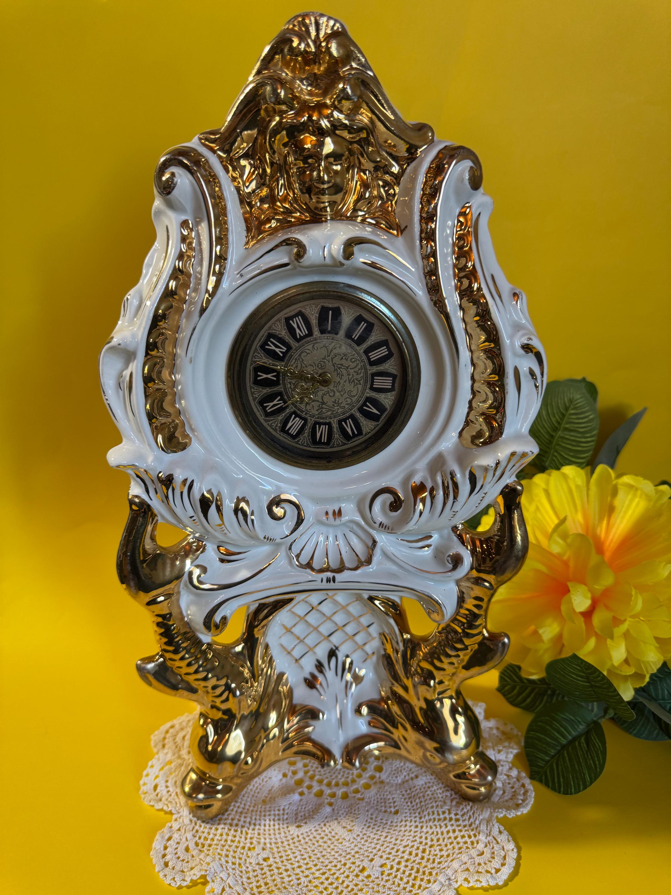 Milky様 オルゴナイト お纏め 1.16 ❶ Vintage Italian Rococo Style Porcelain Clock, White and Gold