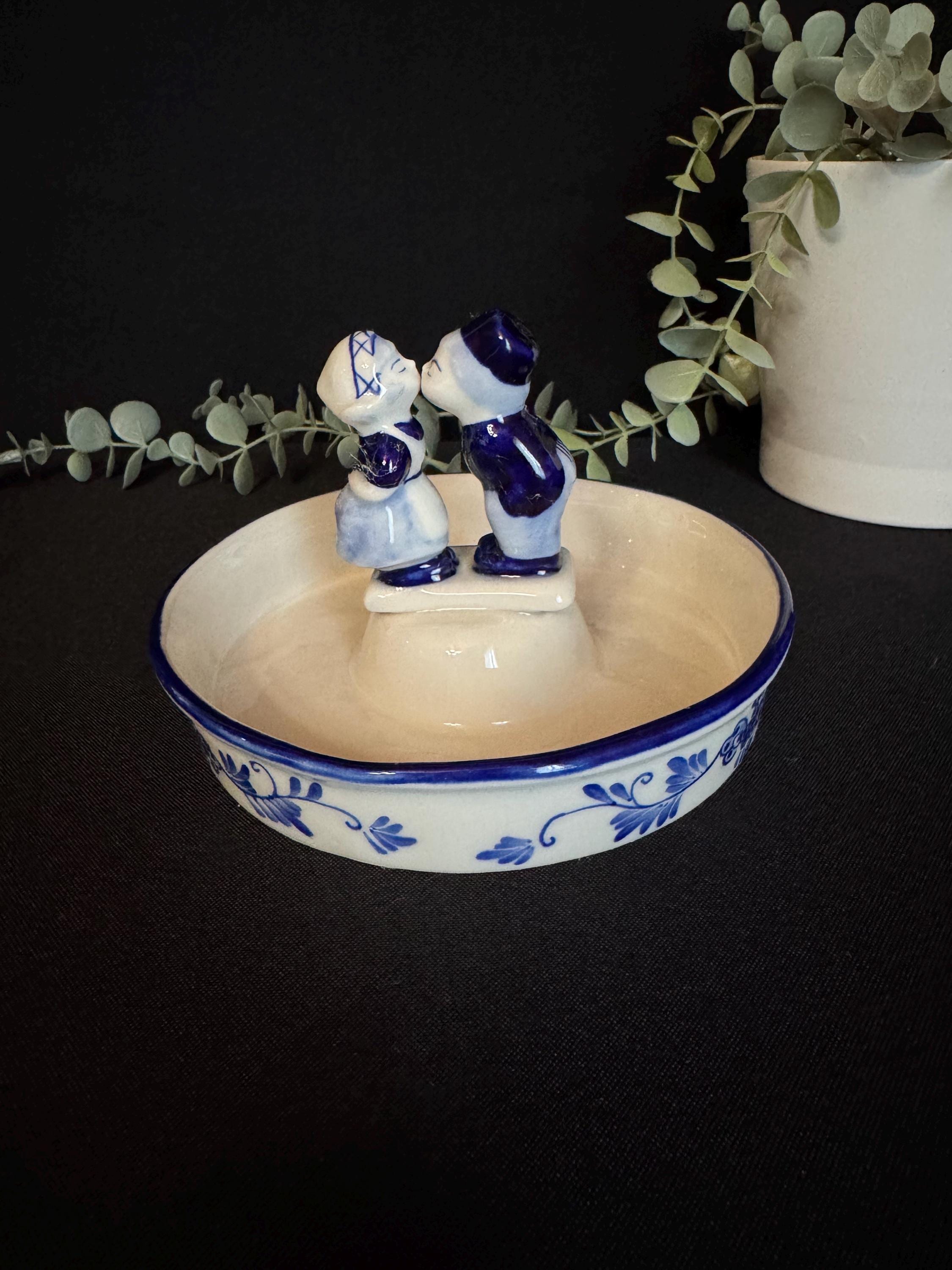 Vintage Delft Blue Kissing Couple Dish - Holland Ceramic Decor - Etsy