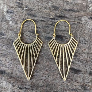 Boucles d'oreilles triangulaires géométriques bohèmes en laiton, cadeau bijoux tendance minimaliste en or pour femme