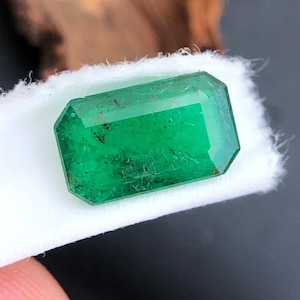 Natural Green Emerald • Long Octagon • 9.10×5.90 mm • 1.65 cts • Gemstone” Rich Green Gems Emerald Vibrant Loose Emerald Ring Size Gemstone.