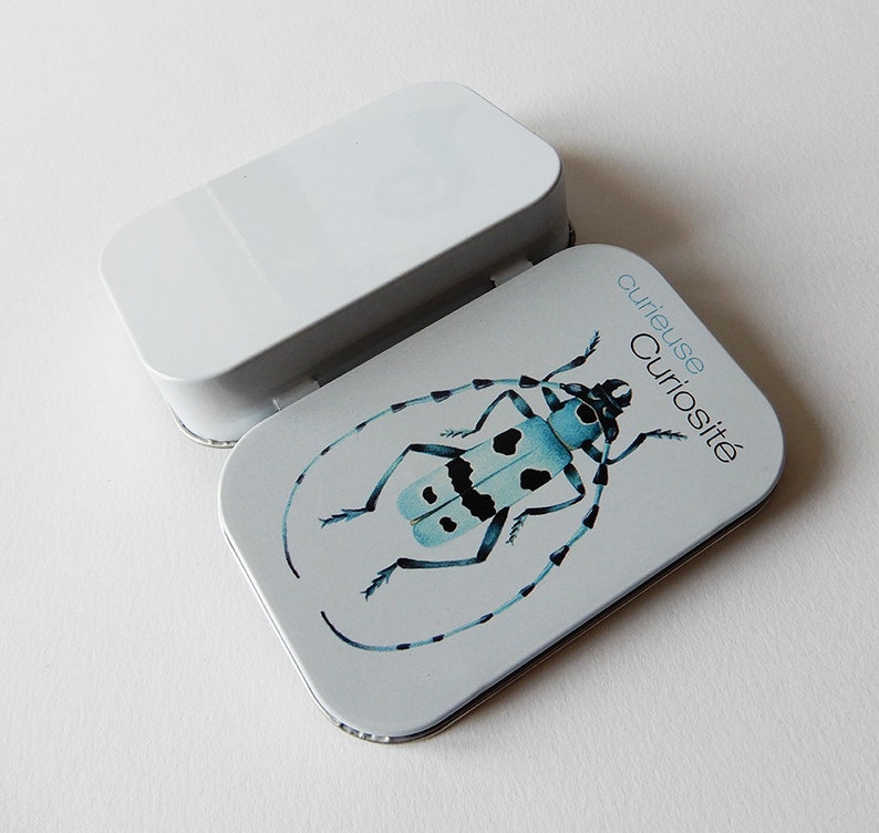 Petite boite métal illustrée Rosalie Alipine boite à bonbons savon cendrier de poche image 6