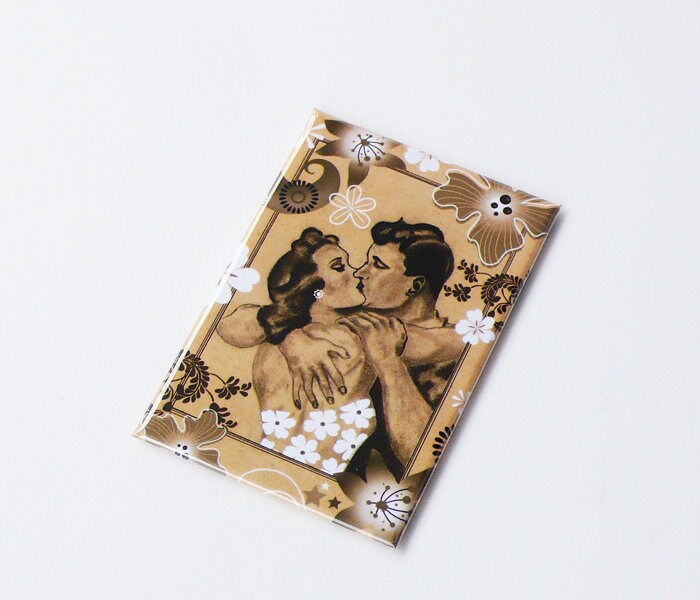 Magnet Mogador Kiss Dessin Vintage Couple Bisou