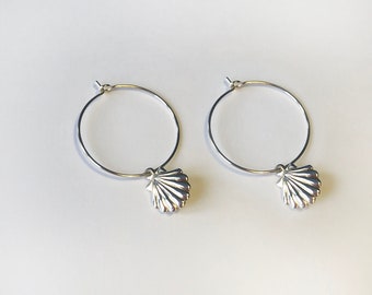 Boucles d'oreilles Créoles en argent pendentif coquillage