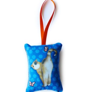 Mini-Hängekissen Katze und Schmetterlinge