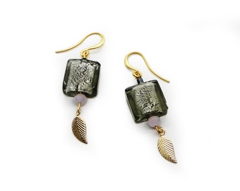 Gold-plated earrings and glass beads, leaf charm