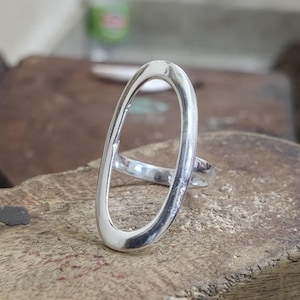 Sterling Silver Ring,Karma Ring, Hammered Silver minimalist thumb Ring Circle Ring, Open Oval Circle, Feature Statement Ring ,Handmade Rings