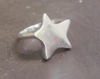 Handmade Silver Star Statement Ring: Minimalist Jewelry