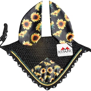 Sunflower English Saddle Pad Set with Bonnet: Cheerful Equestrian Riding Set.