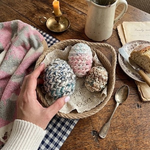 CROCHET PATTERN / Rustic Farmhouse Easter Eggs, Easy Crochet Easter Egg, Easter Decor, Spring Home Decor, Easter Gift, Pdf, Gift Tags