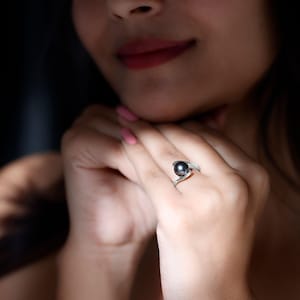 Unique Tahitian Black Pearl Ring, Black Pearl Side Prong Set Band Ring, Handmade 14k Gold Ring, Nature Inspired Pearl Jewelry, Gift for Her