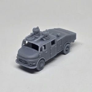 Mercedes round-cab water cannon kit H0 1:87
