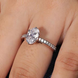 1.5 CT Oval Cut Moissanite Engagement Ring, 14k Gold Solitaire Ring, Elegant Promise Ring, Anniversary Ring