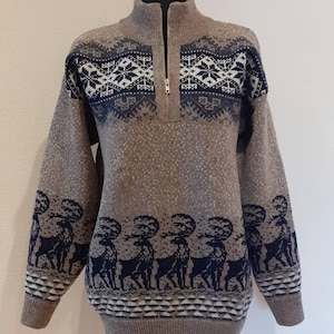 Men’s Wool Sweater with Nordic Pattern – 100% Natural Wool – Warm Winter Zip Collar Jumper – Scandinavian Style – Size L