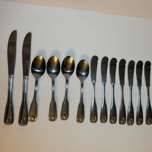 World Tableware COQUILLE Stainless 13 Pc Shell Flatware Set Butter Knives Spoons