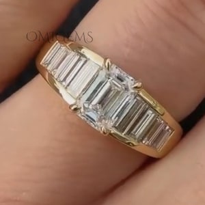 3 CT Emerald Cut Moissanite Engagement Ring, 14K/18K Solid Gold, Baguette Side Stone Ring, Anniversary Unique Wedding Gift for Girlfriend