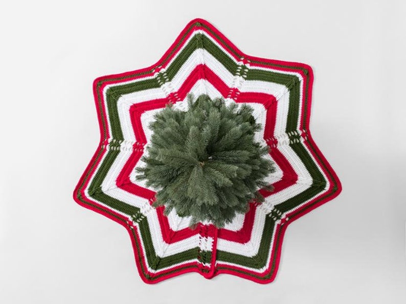 Crochet Pattern: Christmas Tree Skirt Classic Cable Star Christmas Tree Skirt Holiday Decor pattern, Instant PDF Download, Star pattern image 5