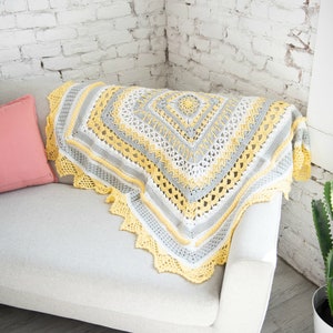 Square Blanket Crochet Pattern: Sunny Day Blanket crochet pattern worked from the center out, pdf download, baby blanket pattern
