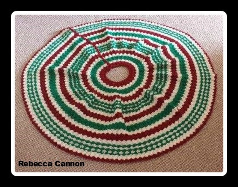 Christmas Crochet Pattern: Christmas Tree Skirt Diamond Christmas Tree Skirt, PDF Instant Download image 5
