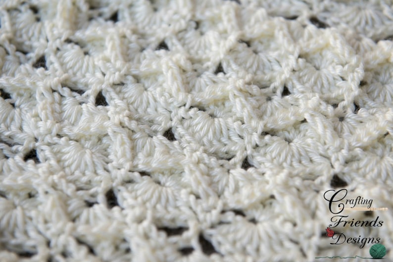 Christmas Crochet Pattern: Christmas Tree Skirt Beautifully Textured Christmas Tree Skirt crochet pattern, PDF Download crochet pattern image 5