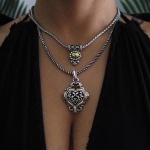 Twin Sigils • Layered Vintage Silver Necklace Set • Reworked Brighton Jewelry • Gothic Heart Statement Necklaces afbeelding 3