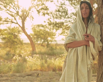 Châle Ancient Path ⫸ Laine Khadi tissée à la main filée à la main