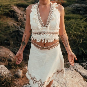 Conjunto Oria ~ Algodón Khadi tejido a mano ~ Top estampado con efecto deshilachado y falda corta cruzada