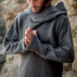 Nomad Pullover with Hoodie ⫸ Handwoven Hemp Wool