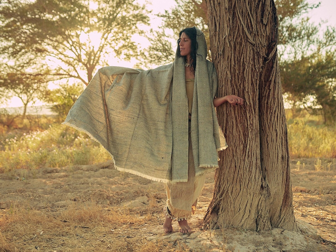 Buy Large Khadi Wool Shawl  decoding=