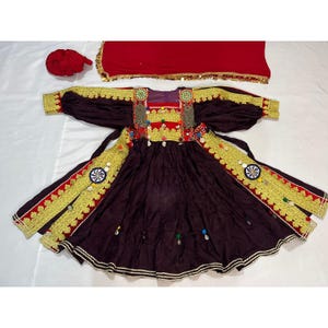 Celebrate Afghan Heritage with Elegant and Traditional Clothing