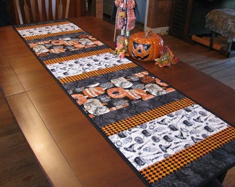 Handmade Quilted Vintage Style Halloween Table Runner