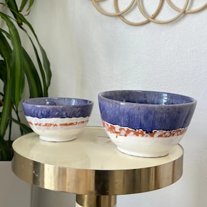 Amazigh Blue & White Ceramic Bowl – Handmade Moroccan Pottery – Rustic Decor or Serving Dish – 15cm / 20cm