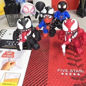 Figuras impresas en 3D de Venom y Carnage - Figura de acción de simbionte de 80 mm - Colección de villanos de Spider-Man - Decoración de escritorio para fans de Marvel imagen 6
