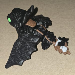Mini Toothless 3D Printed Dragon Figurine - Adorable How to Train Your Dragon Collectible
