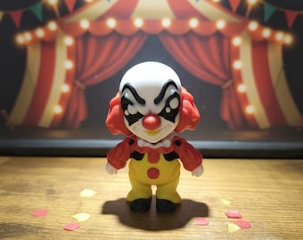 Pennywise Figurine: 3D Printed Horror Decor (80mm)