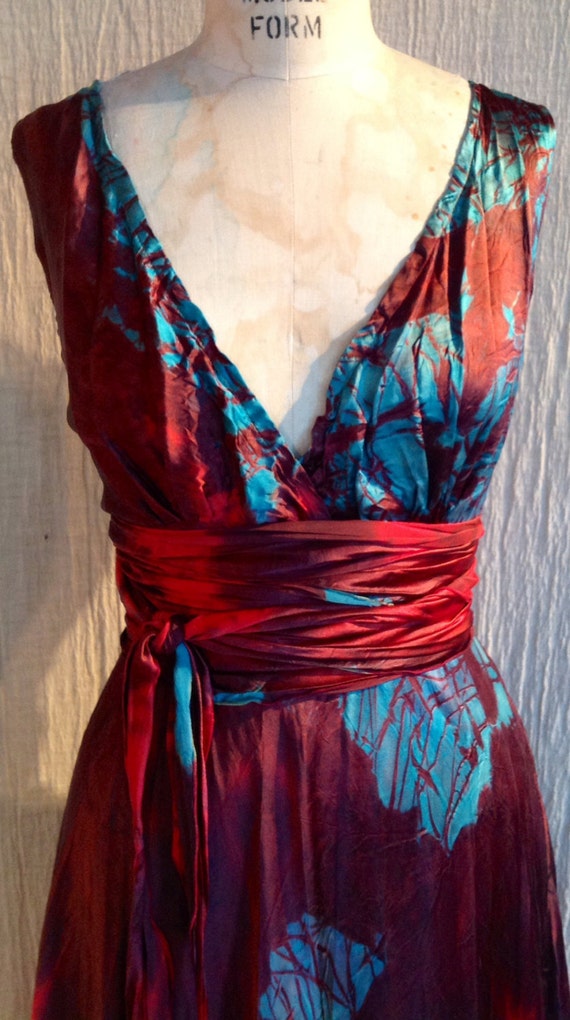 blue and red wedding dress