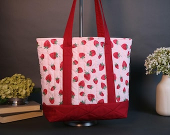 Bolsa de mano acolchada mediana Strawberry Picnic / Hecha a mano