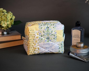 Handmade Spring Picnic Patchwork Large Quilted Boxy Bag | Travel organizer